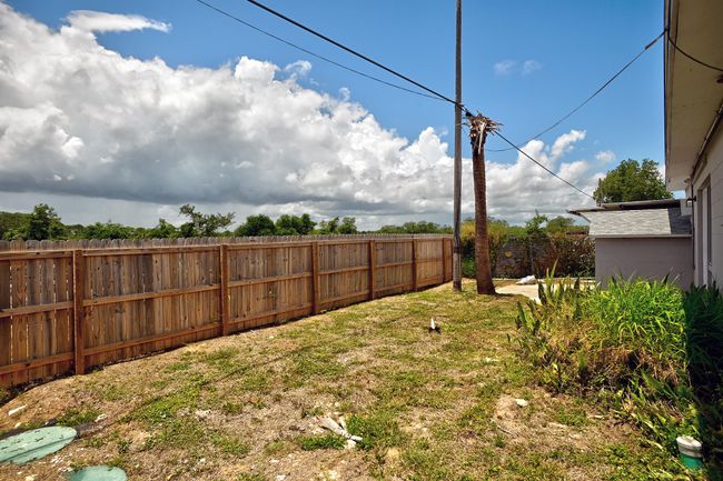 2317 N Cocoa Blvd, Home with 4 bedrooms, 4 bathrooms and 4 parking in Cocoa FL | Image 33