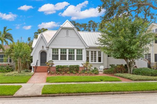 626 16th Ave Ne, St Petersburg, FL, 33704-4719 | Card Image