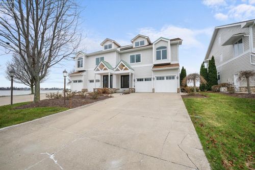 2-2822 N Noreaster Cove, Port Clinton, OH, 43452 | Card Image