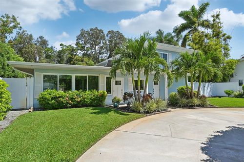 608 Armada Road S, VENICE, FL, 34285 | Card Image