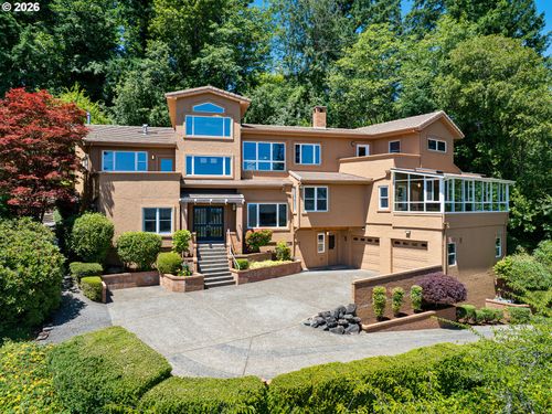 8 Garibaldi St, Lake Oswego, OR, 97035-1036 | Card Image
