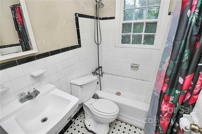 1518 Pierson Dr, House other with 2 bedrooms, 1 bathrooms and null parking in Charlotte NC | Image 18