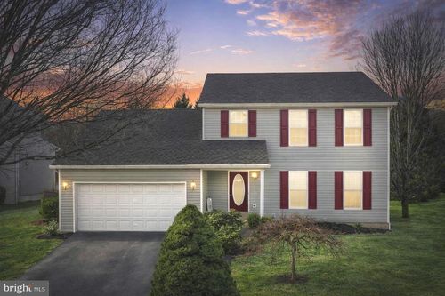 10 Shoal Creek Ct, MARTINSBURG, WV, 25405-5745 | Card Image