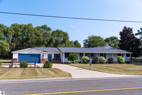 5806 W Weidman Rd, Weidman, MI, 48893-8768 | Card Image