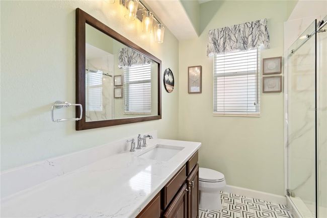 Hall bath between bedrooms 3 & 4. | Image 22