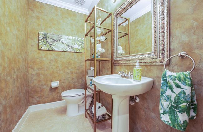1/2 bath downstairs | Image 11