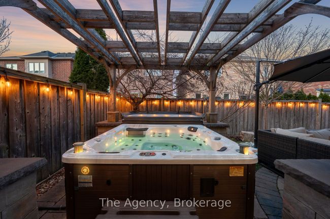 3349 Cline St, House other with 3 bedrooms, 4 bathrooms and 2 parking in Burlington ON | Image 42