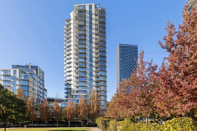 503 - 638 Beach Crescent, Condo with 2 bedrooms, 2 bathrooms and 1 parking in Vancouver BC | Image 2
