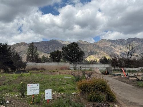 563 E Las Flores Dr, Altadena, CA, 91001-1625 | Card Image