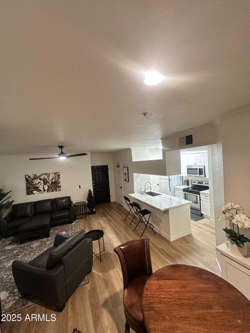 216-5345 E Van Buren St, Phoenix, AZ, 85008-6788 | Card Image