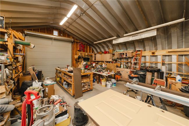 Garage | Image 66