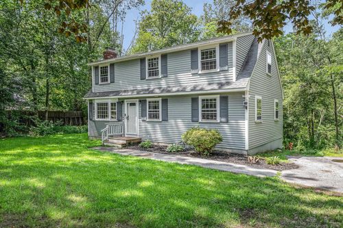 4 Birchwood Dr, Derry, NH, 03038-3937 | Card Image