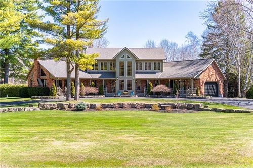 587 Hillcrest Rd, Simcoe, ON, N3Y4K1 | Card Image