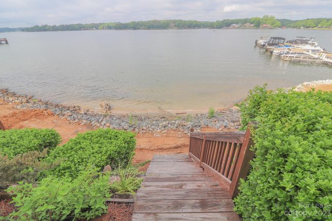14055 Queens Harbor Rd, Townhouse with 3 bedrooms, 4 bathrooms and null parking in Charlotte NC | Image 17