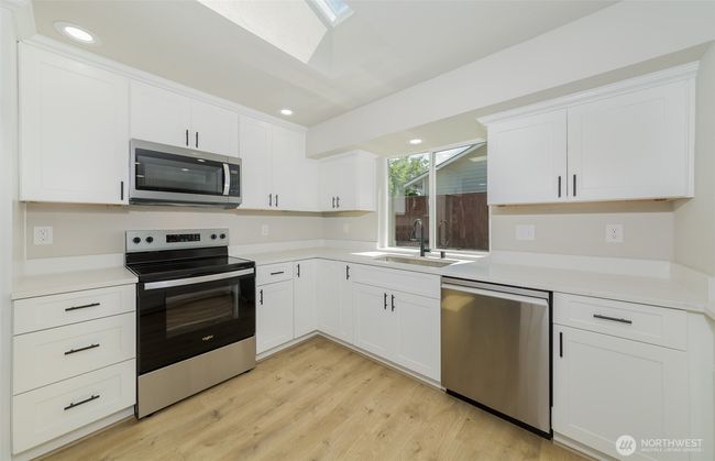 9621 1 St Ave Se, House other with 3 bedrooms, 2 bathrooms and 2 parking in Everett WA | Image 4