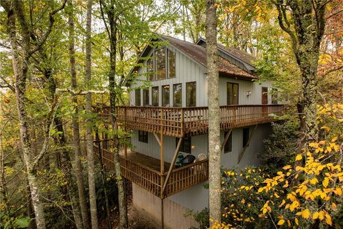 265 Leatherwood Rd, Banner Elk, NC, 28604-8827 | Card Image