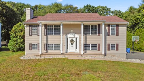 29 Quail Hollow Dr, Windsor, CT, 06095-3279 | Card Image