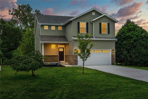 2873 Cove Cir, Beavercreek, OH, 45431-8717 | Card Image