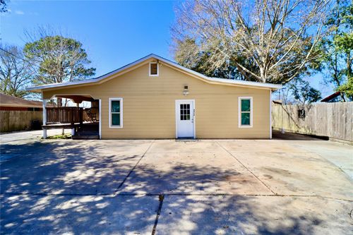 6612 Gregg St, Arcola, TX, 77583-3574 | Card Image