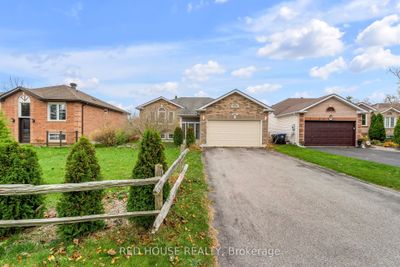 843 - 9th Line, House other with 2 bedrooms, 2 bathrooms and 6 parking in Innisfil ON | Image 2