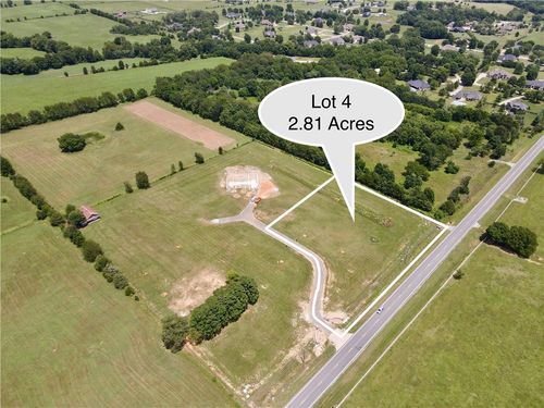 4 W Bowen Boulevard, Fayetteville, AR, 72703 | Card Image