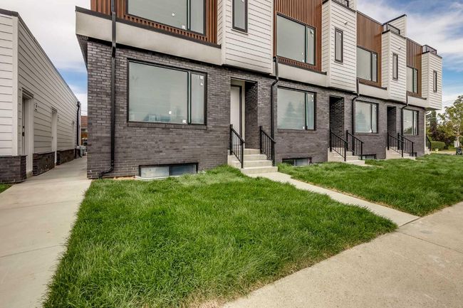 3927 65 St Nw, Townhouse with 3 bedrooms, 3 bathrooms and 1 parking in Calgary AB | Image 32