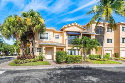 101 - 2809 Amalei Drive, Condo with 3 bedrooms, 2 bathrooms and null parking in Palm Beach Gardens FL | Image 1