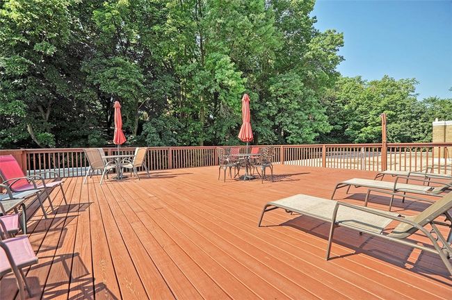 APT-311 - 5100 5 Th Ave, Condo with 2 bedrooms, 2 bathrooms and 1 parking in Shadyside PA | Image 4