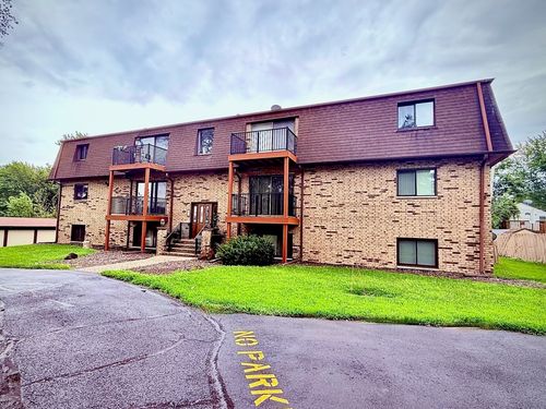 201-5102 25th Avenue Ct, Moline, IL, 61265-5065 | Card Image