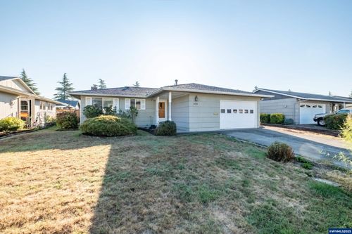 464 W Clackamas Cir, Woodburn, OR, 97071-4448 | Card Image