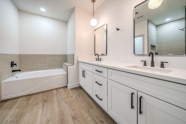 UNIT-101 - 1900 Summer Pine Ct, Townhouse with 3 bedrooms, 3 bathrooms and null parking in Las Vegas NV | Image 12