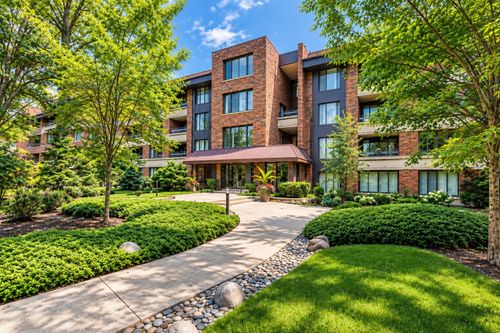 303b-1401 Burr Oak Rd, Hinsdale, IL, 60521-2946 | Card Image