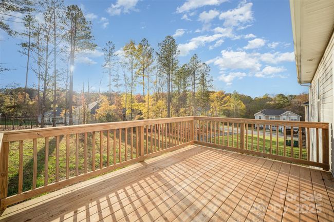 Spacious Deck | Image 32