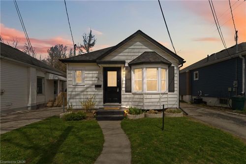 73 St George St, Brantford, ON, N3R1V5 | Card Image