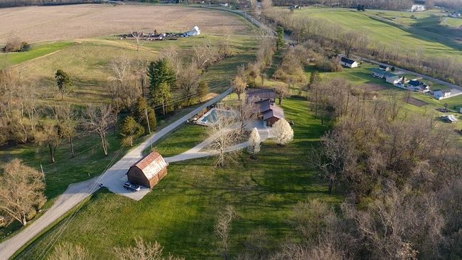 213 S Benner Hill Rd, Home with 3 bedrooms, 1 bathrooms and 1 parking in Bainbridge OH | Image 4