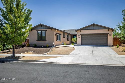 5330 Eaglecrest Dr, Reno, NV, 89523-6249 | Card Image