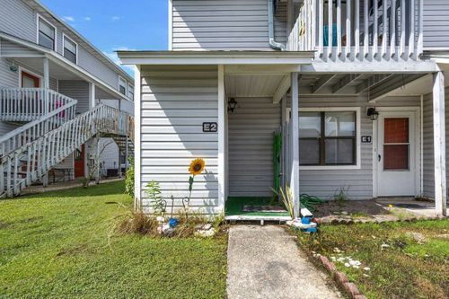 e2-801 Burcale Rd, Myrtle Beach, SC, 29579-8308 | Card Image