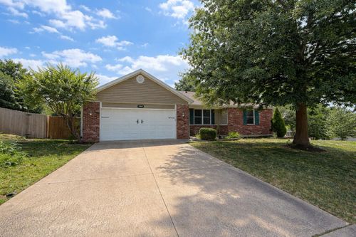 1302 Look Out Ct, COLUMBIA, MO, 65202-4868 | Card Image