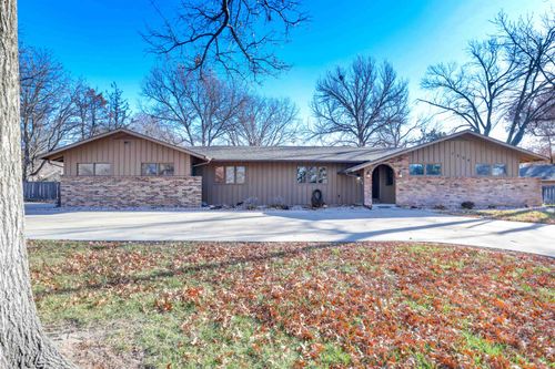 1508 Terrace Dr, Newton, KS, 67114-6316 | Card Image