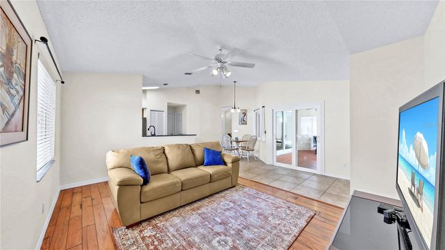 140 Sage Cir, House other with 3 bedrooms, 2 bathrooms and null parking in Crystal Beach FL | Image 28