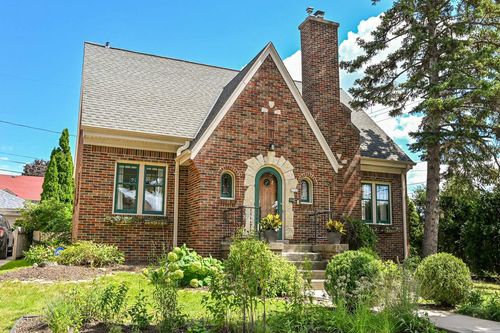 2722 Lefeber Avenue, Wauwatosa, WI, 53210 | Card Image