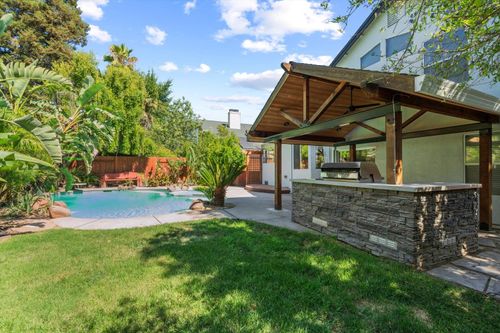 3921 Simi Valley Way, Antelope, CA, 95843-5243 | Card Image