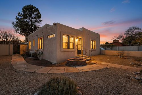 1424 Fruit Ave Nw, Albuquerque, NM, 87104-1228 | Card Image