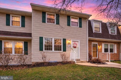 181-181 Fox Ln, YORK, PA, 17406 | Card Image