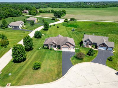 9623 Pebble Creek Circle, House other with 3 bedrooms, 2 bathrooms and null parking in Belvidere IL | Image 3