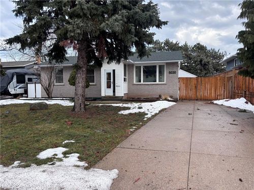5030 Hartwood Ave, Beamsville, ON, L3J0A6 | Card Image
