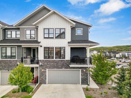 511 Crestridge Common Sw, Calgary, AB, T3B6L6 | Card Image