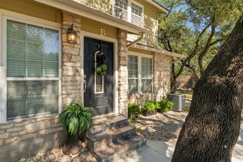 b-1504 Allen Rd, Austin, TX, 78746-6968 | Card Image