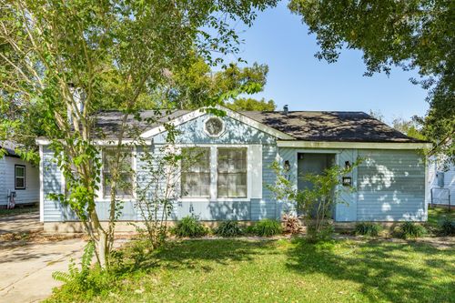 731 Kyle St, Angleton, TX, 77515-3404 | Card Image