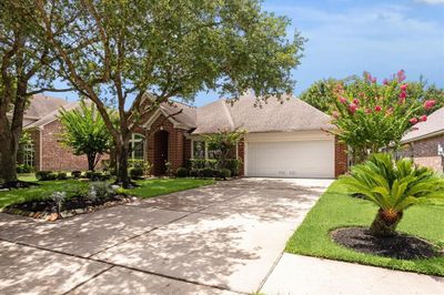 3113 Indian Summer Trail, House other with 4 bedrooms, 3 bathrooms and null parking in Friendswood TX | Image 2